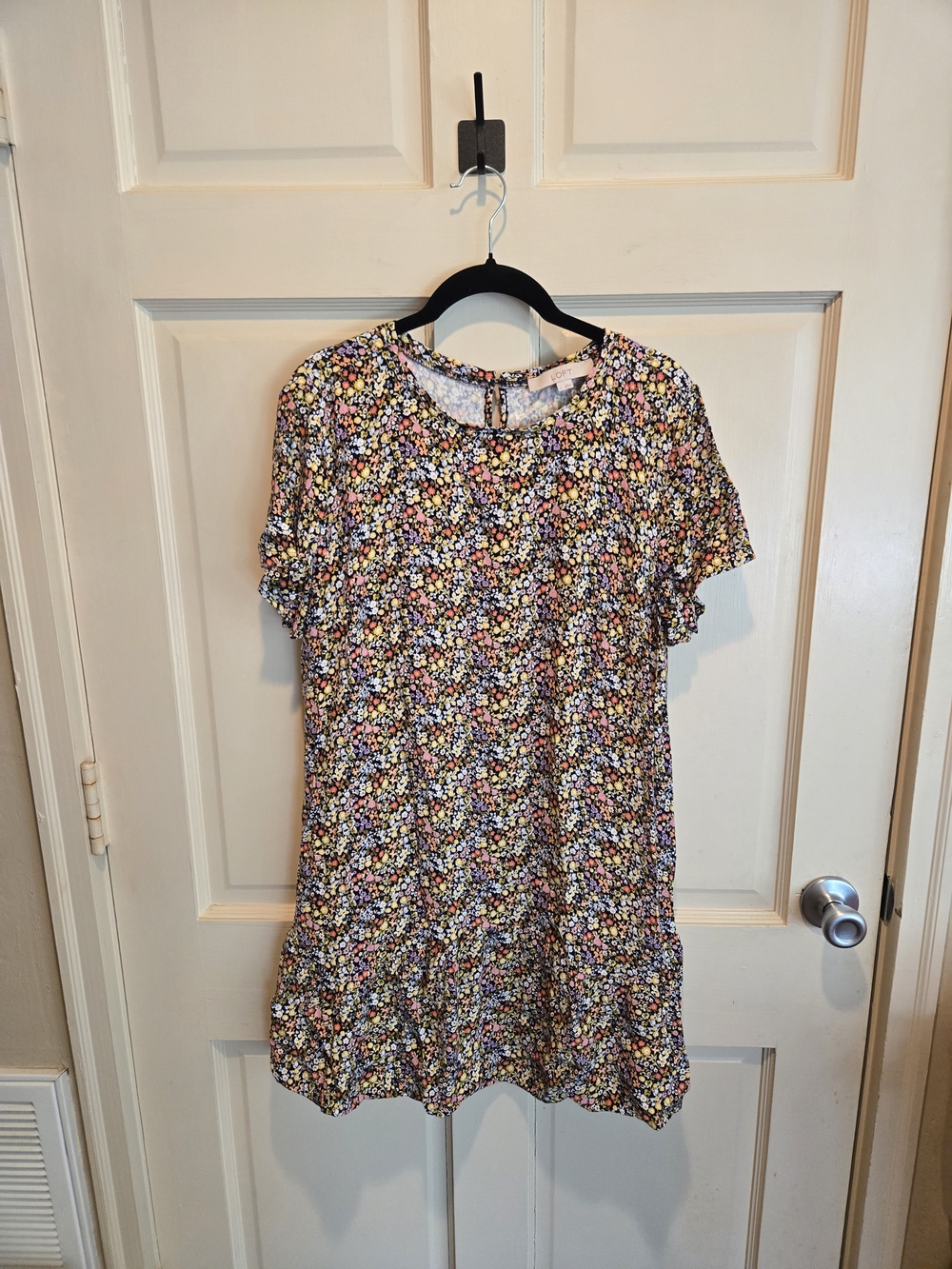 LOFT Short-Sleeve Floral Dress